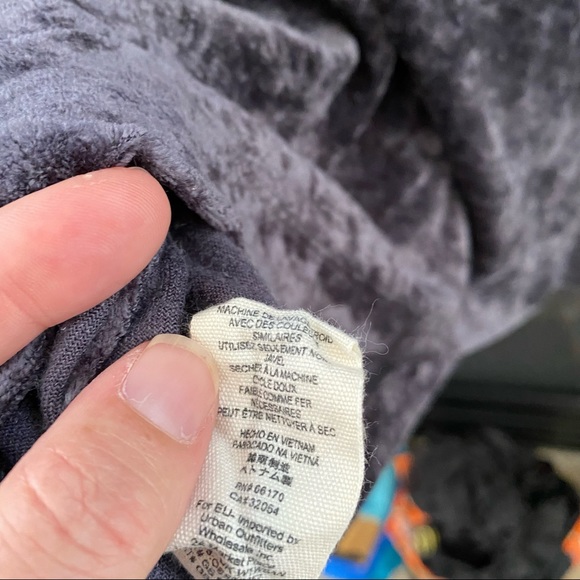 Free People Milan Pullover Luxe Velvet Dolman Sleeve Women’s Top Medium - Picture 6 of 7